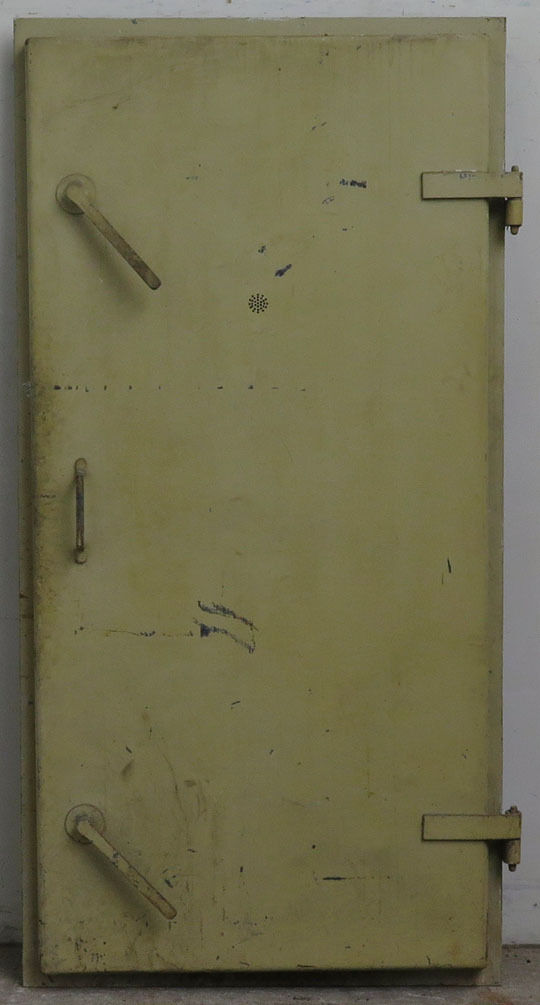 Gammel ståldør fra 40éren