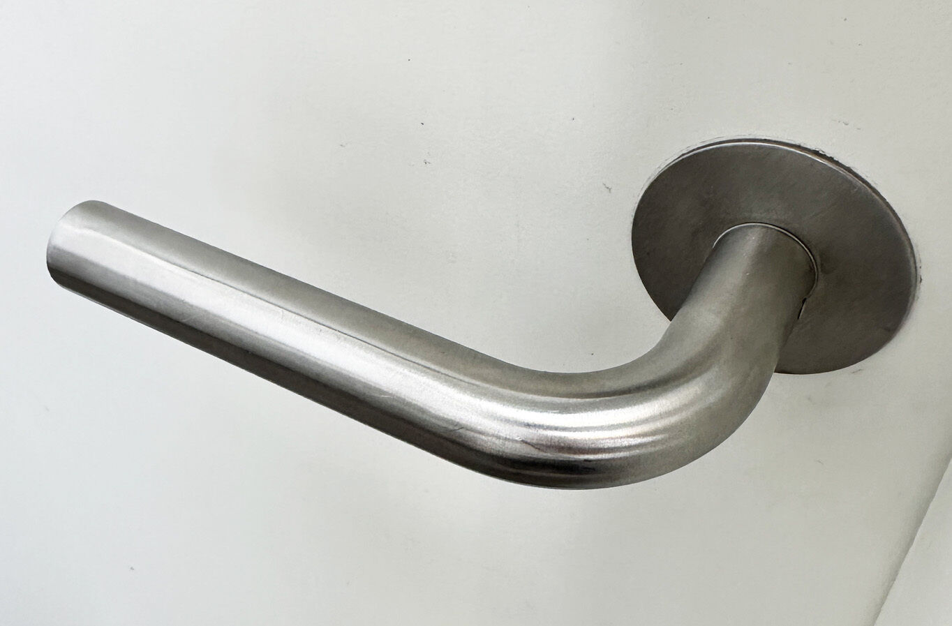 Ruko line dørgreb L form 19mm