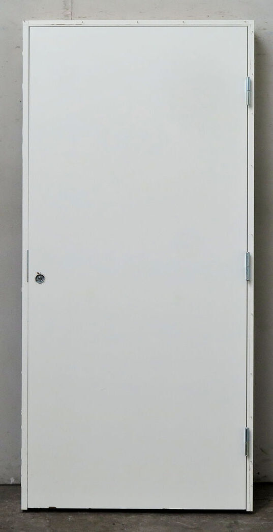 Trehøje massiv dør M10 med karm