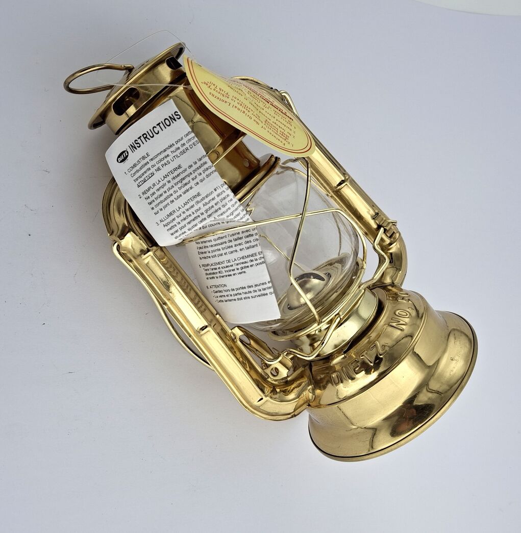 Dietz Flagermuslygte, petroleumslampe messingfarvet ny