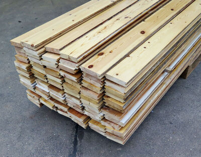 Brugte gulvbrædder i fyr, 28m2, 11,5cm