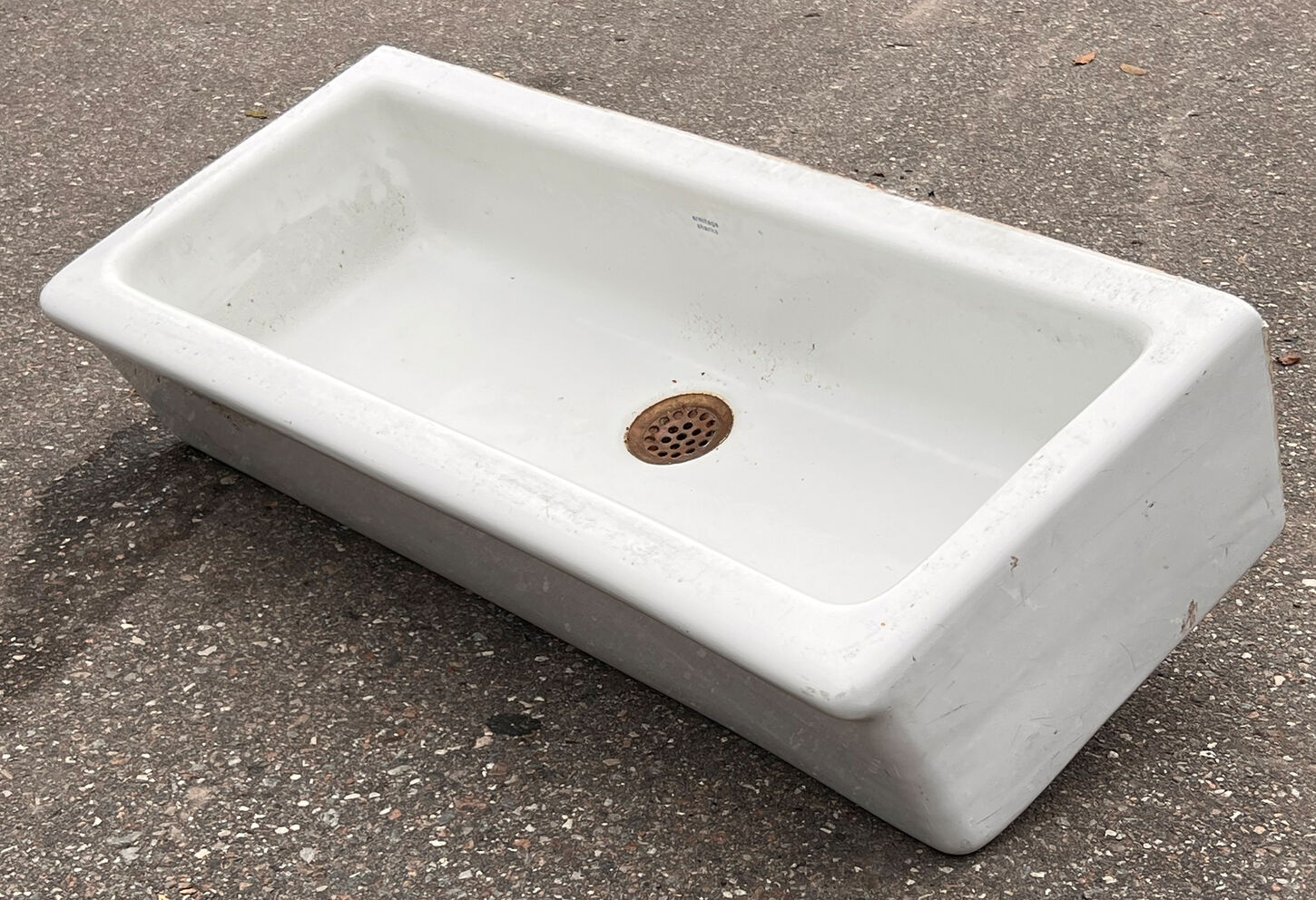 Skolevask - Armitage Shanks