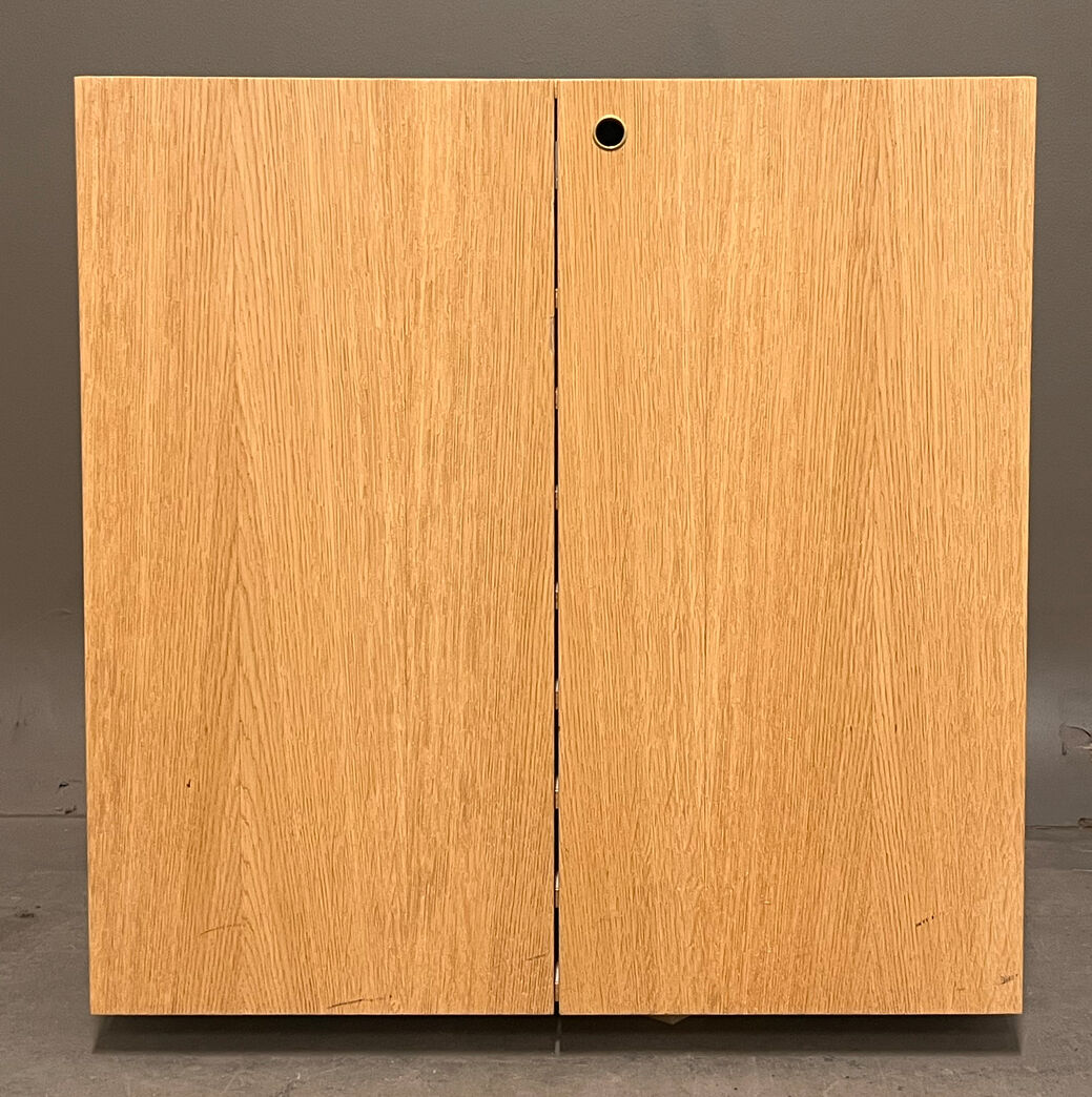 Skab 80 x 80 x 40,5 cm