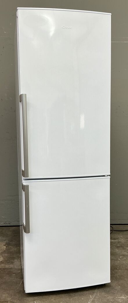 Fritstående GRAM Køle/Fryseskab 194/99 liter