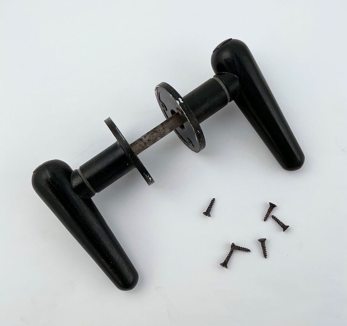 Dørgreb i sort bakelit