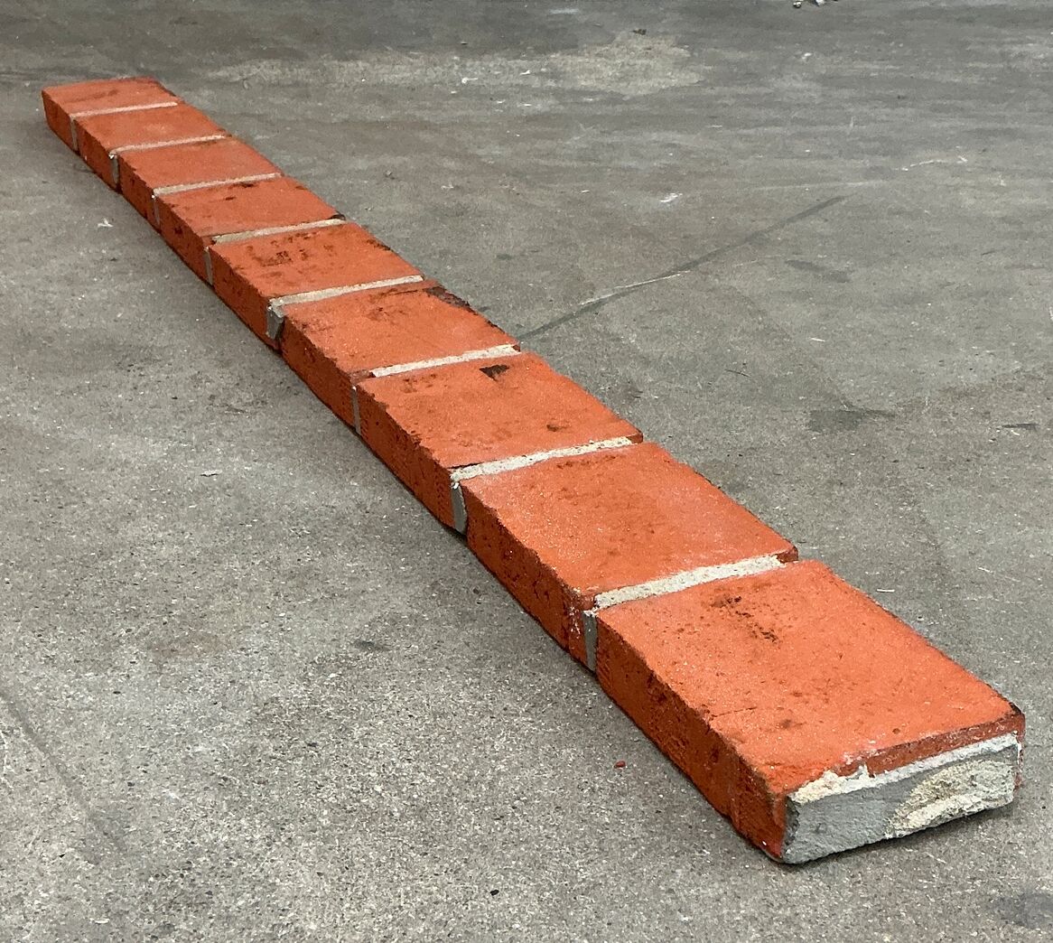 9-sten overliggere i røde sten