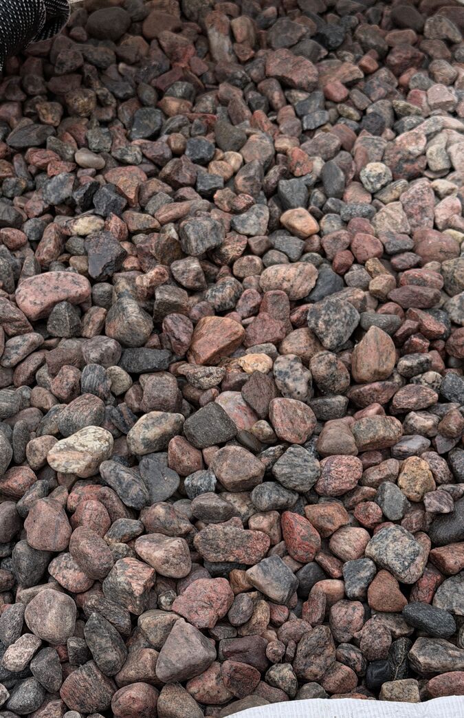 850 kg. Nøddesten ca 16-32 mm