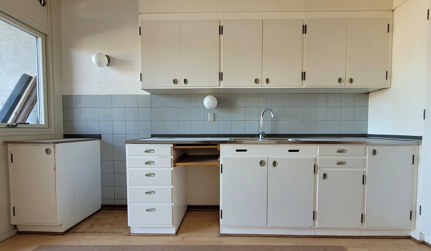 Komplet 60'er køkken, malet