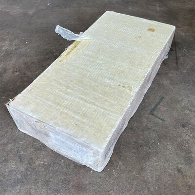 8,64 m2 Rockfon Blanka akustikloftplader 1200 x 600 x 20 mm.
