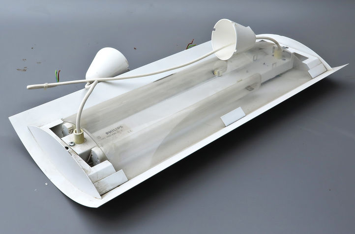 Loftsarmatur 2x36W - Up light Loftsarmatur 2x36W - Up light