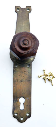 Knop med langskilt - jugendstil Knop med langskilt - jugendstil