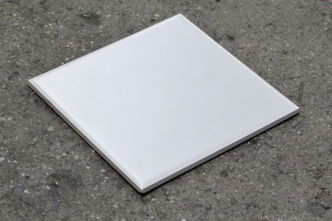 Mat grå Johnson klinke 15,2x15,2cm