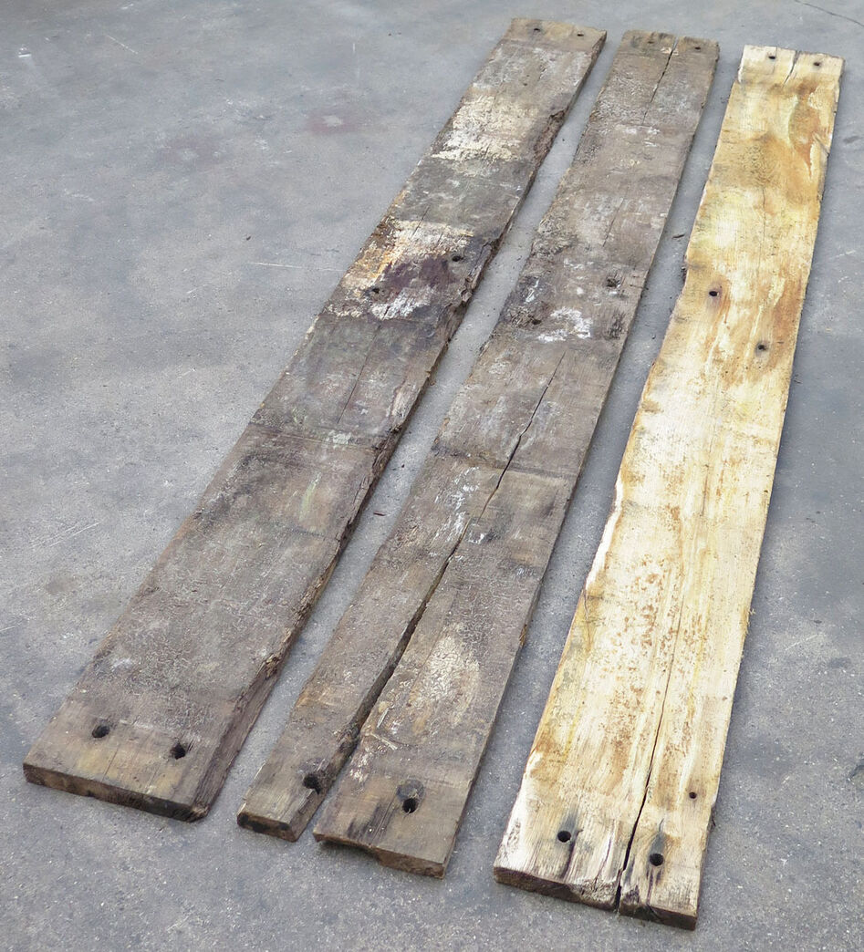 Egetræ fra Operaen - bagsiden af bjælken, frasorteret