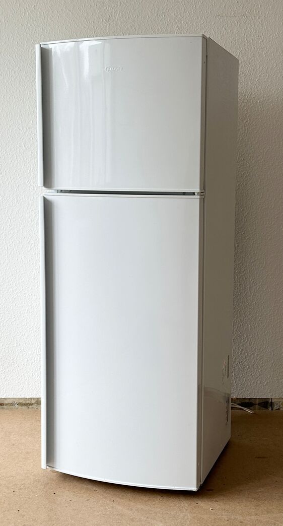 Gram køle/fryseskab