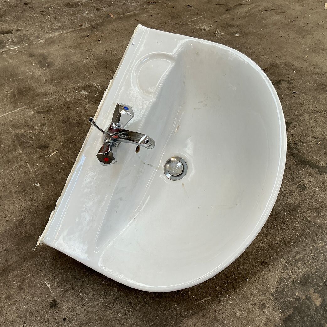 Ifö håndvask med blandingsbatteri