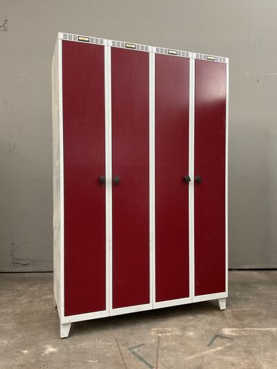 Metalskab med 4 låger