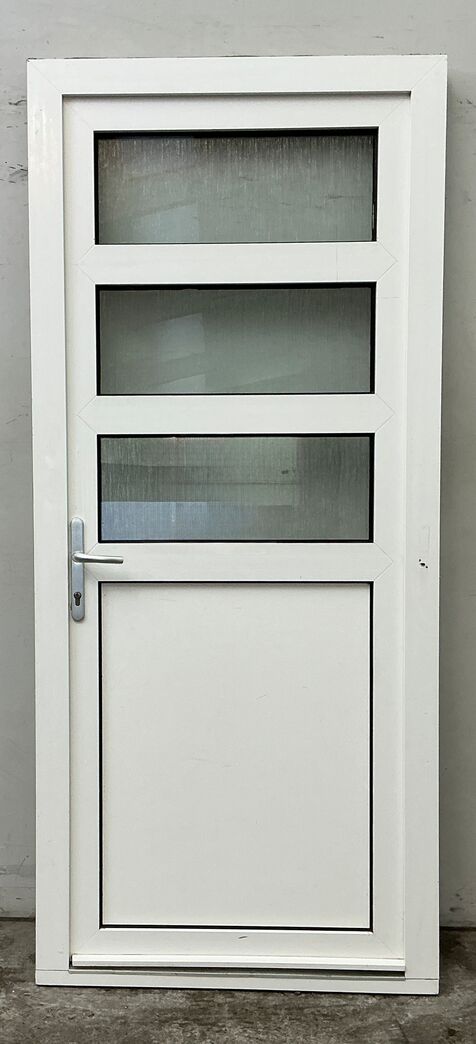 Facadedør i plast med 3 ruder vh