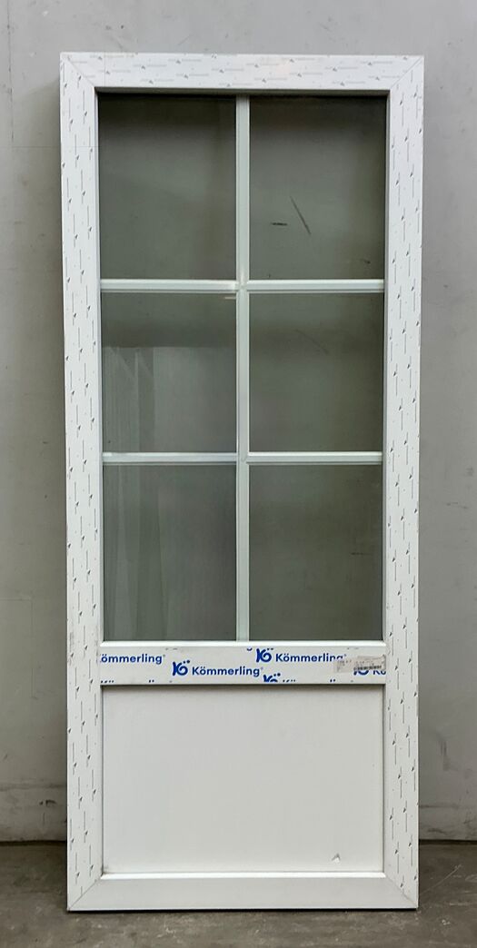 Plast vindue med sprosser