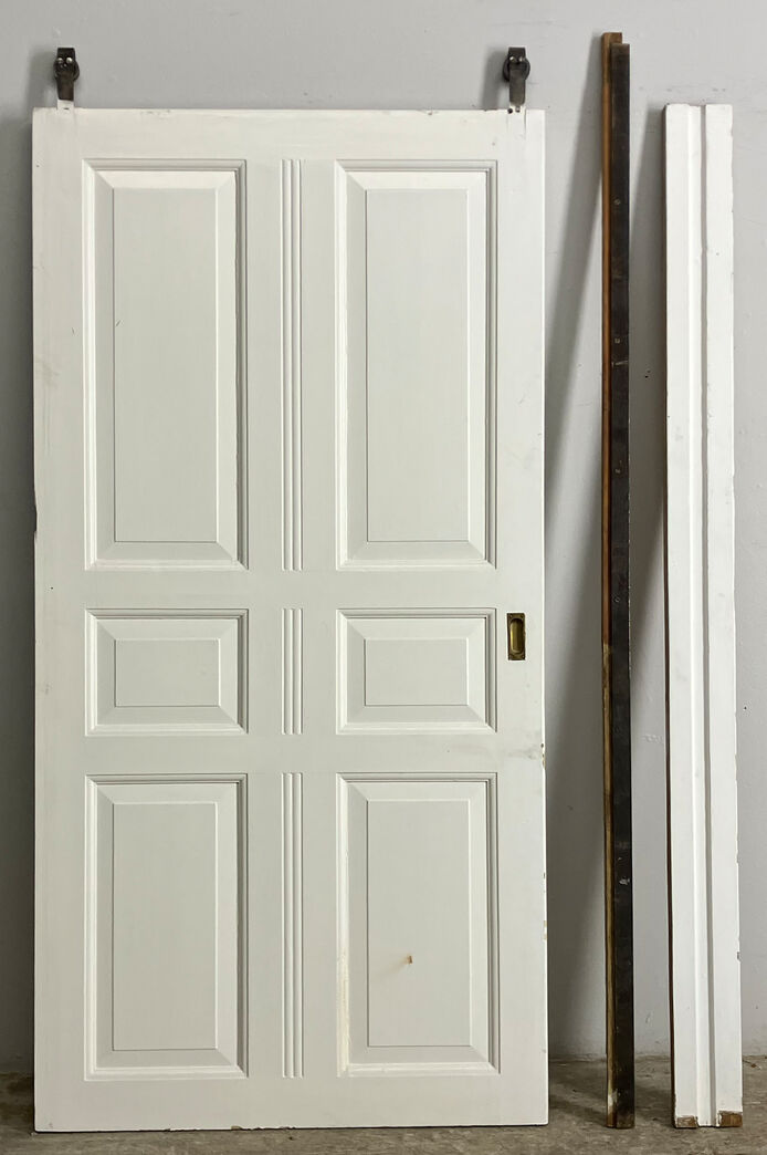 Bred skydedør med skinne