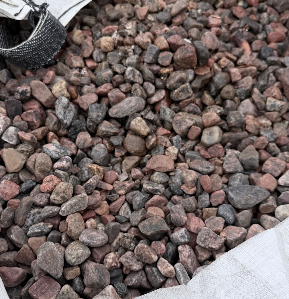 900 kg. Nøddesten ca 16-32 mm