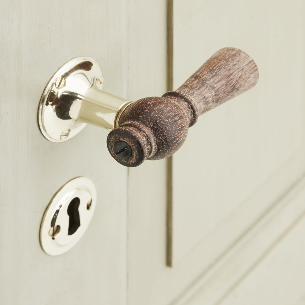 Trægreb til ny dør - knebelgreb i bubinga