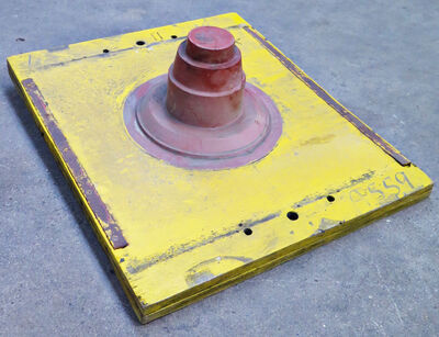 Vægdekoration, stor støbekliché på plade