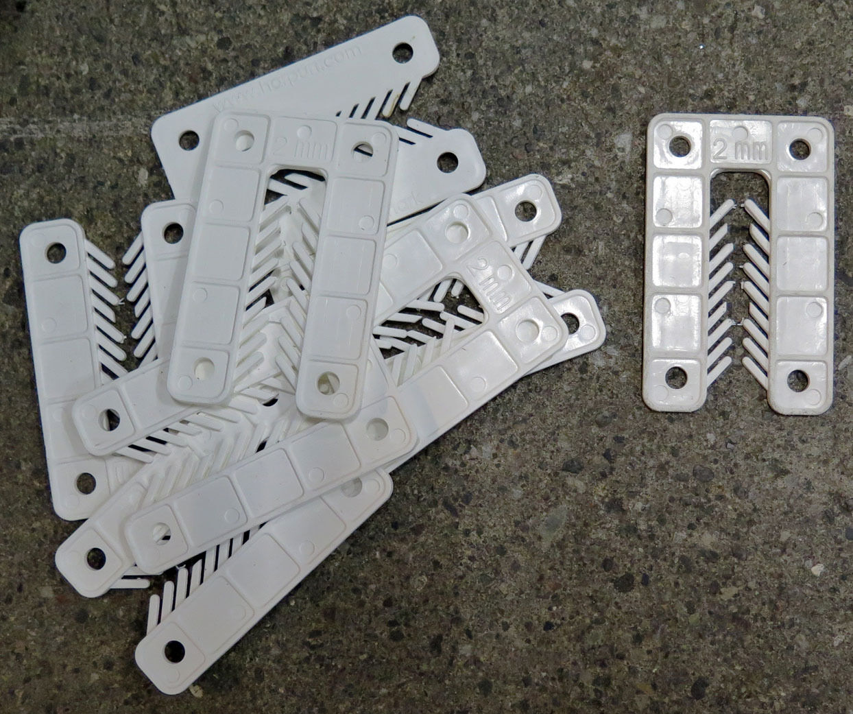 Afstandsbrikker 2 mm fra Harpun 1000 stk