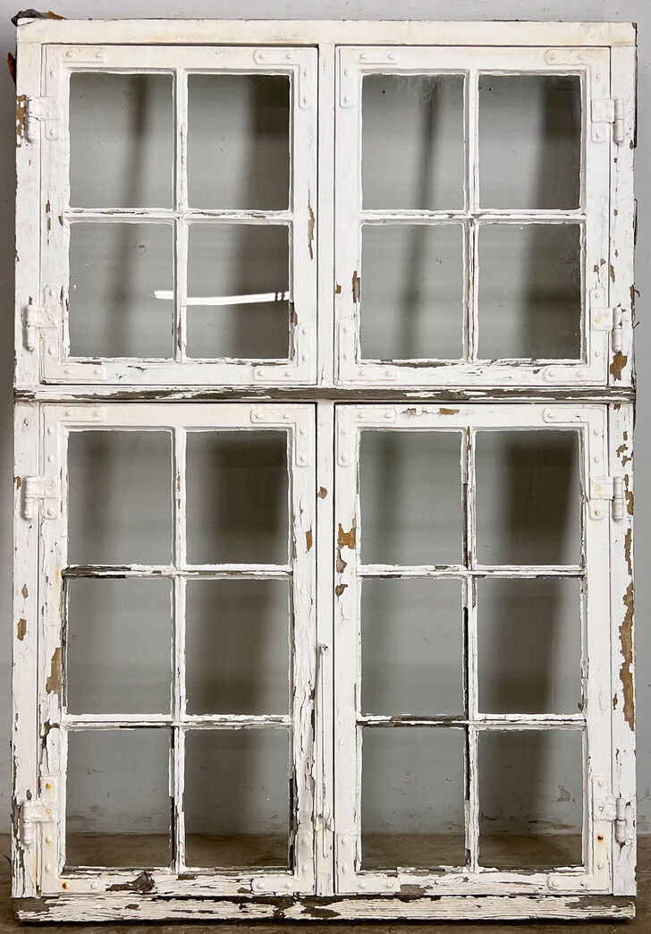 Sprossevindue med kittet enkeltlagsglas