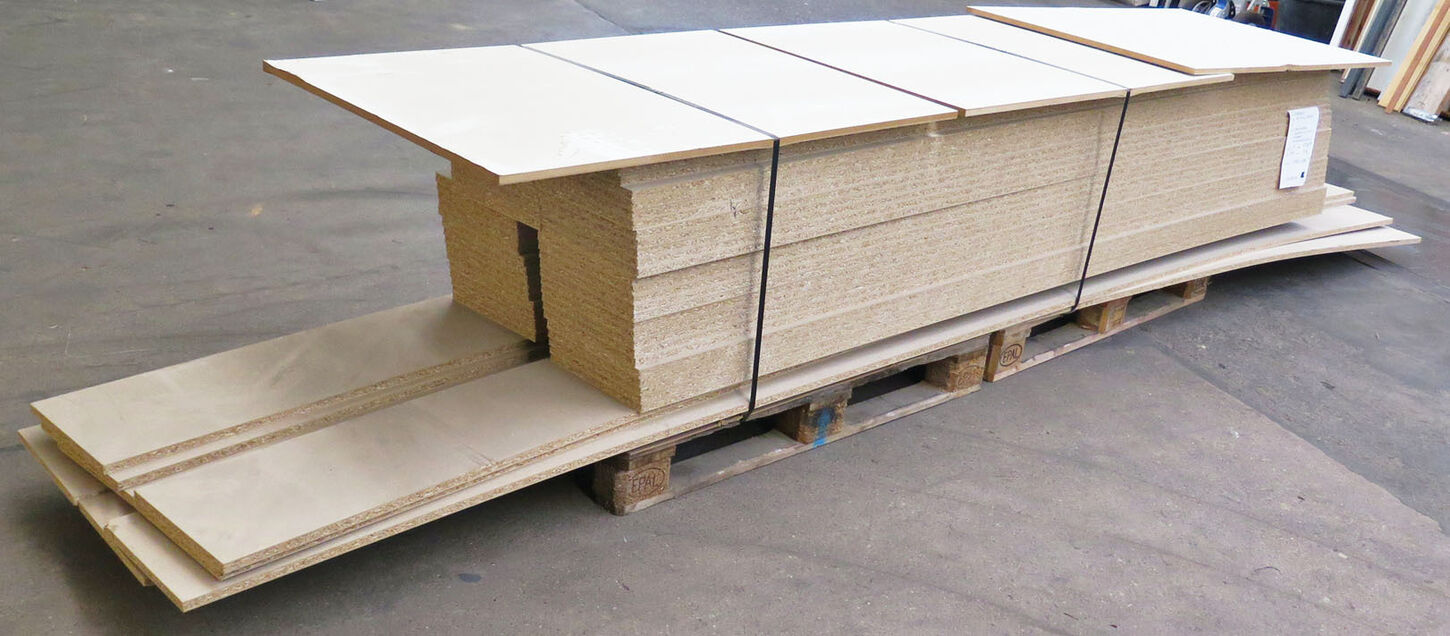 Parti 19 mm spånplade strimler 60 stk