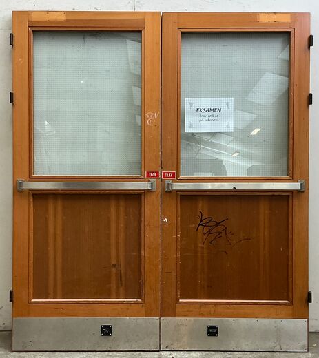 Dobbeltdør med karm