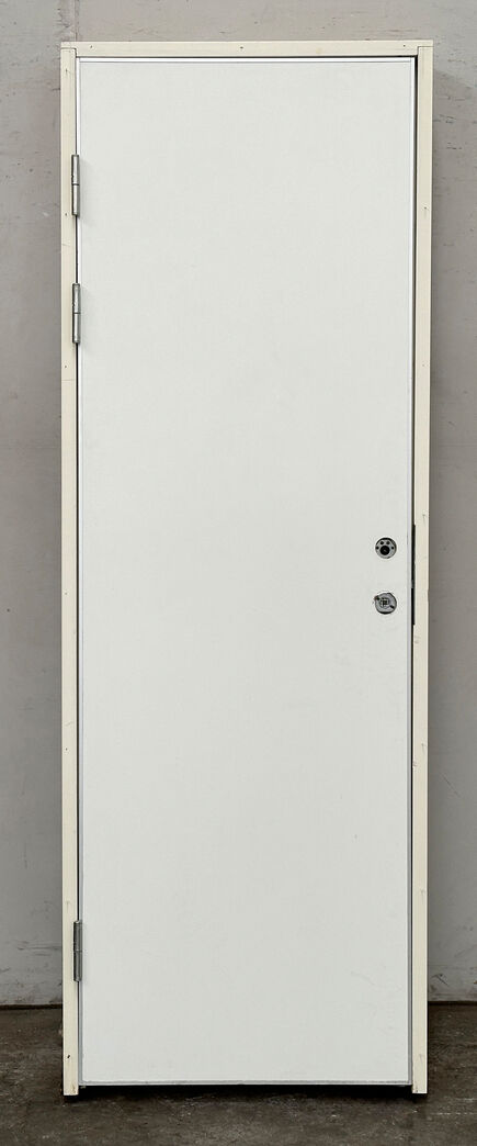 Massiv vådrumsdør med karm