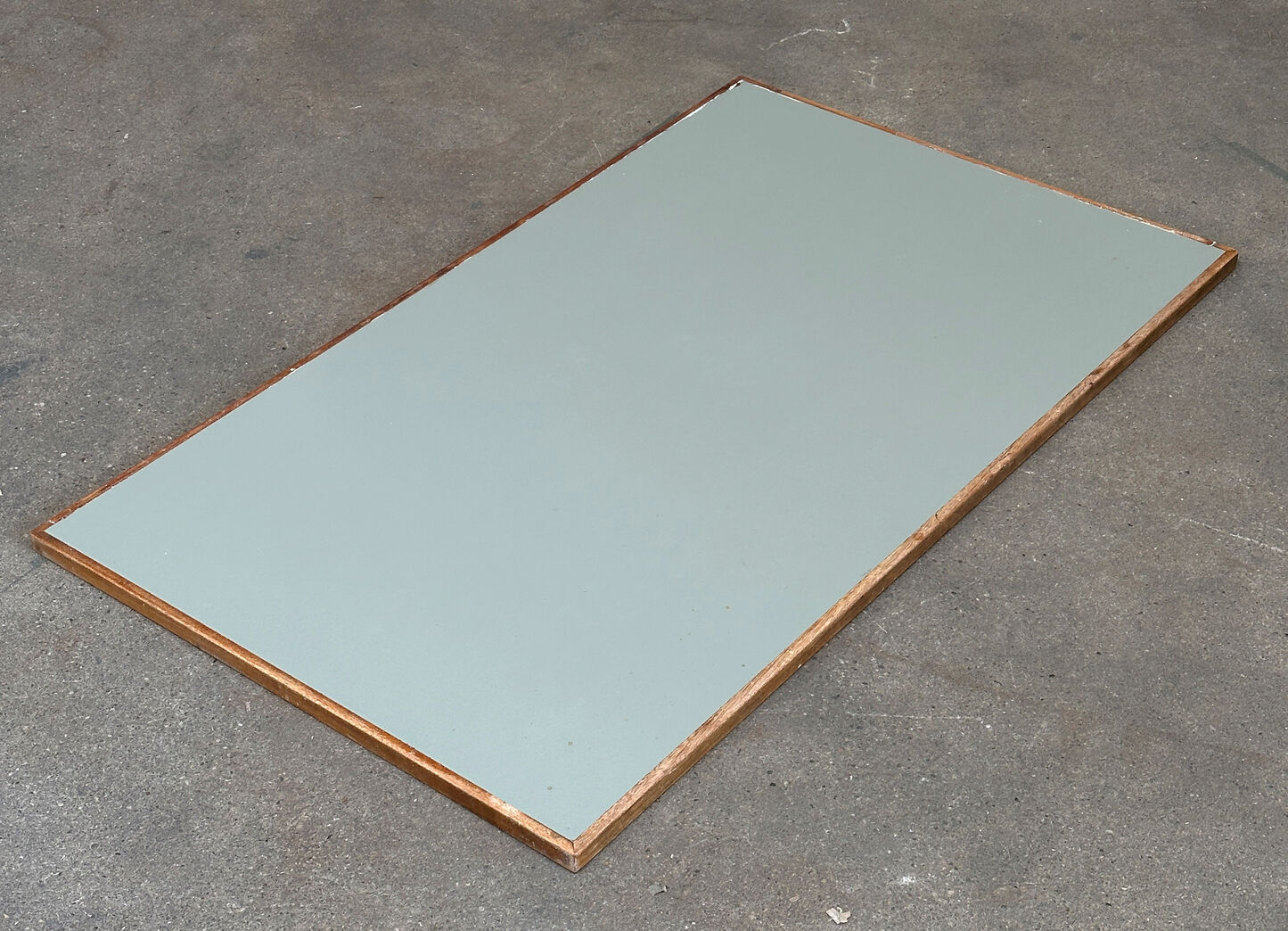 Tectum laminatbordplade med mahognikant på 4 sider