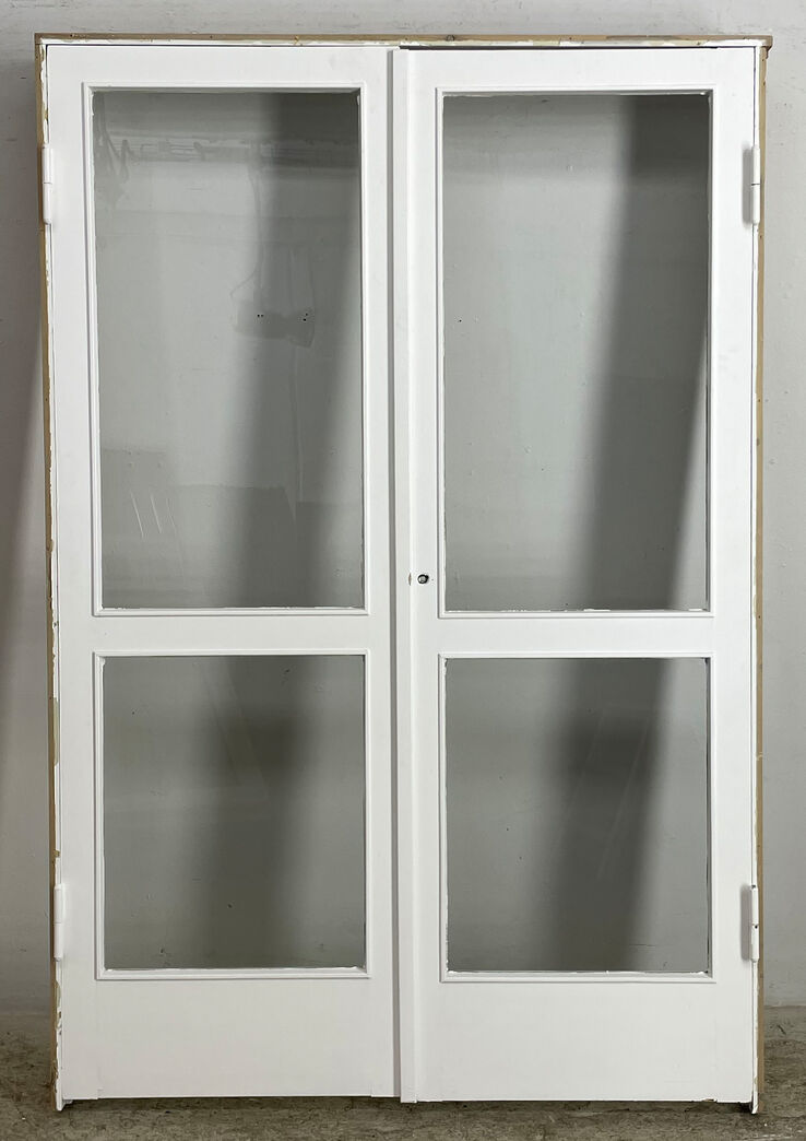 Dobbeltdør med glas og karm