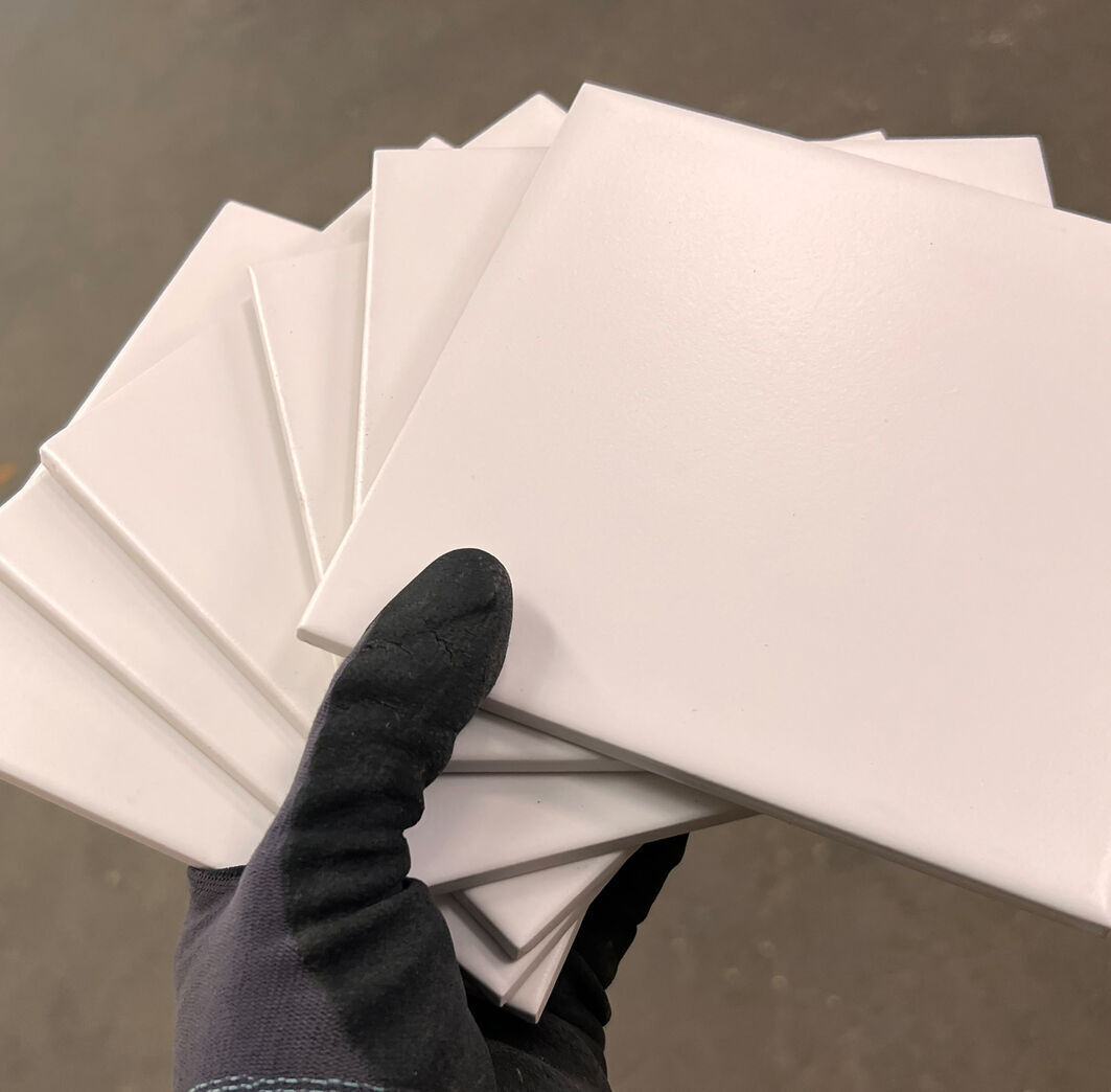 Hvid mat Rako flise - ubrugt