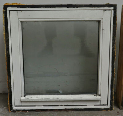 Lille tophængt vindue