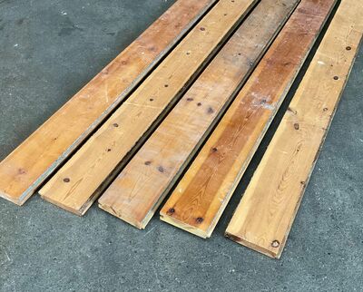 Gulvbræt i fyrretræ 150 cm.