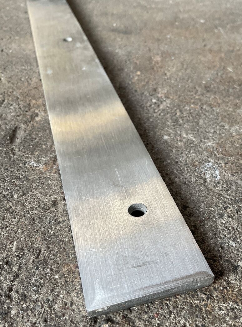 Bundstykke- stål- rustfrit 930 mm Bundstykke- stål- rustfrit 930 mm