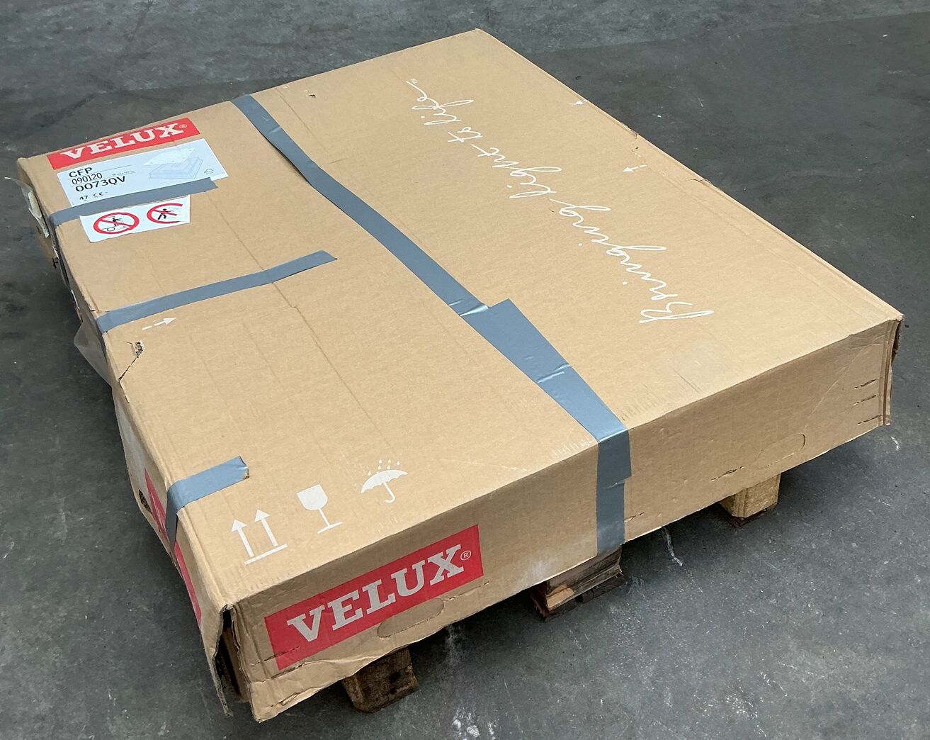 VELUX fladtagsvindue CFP 90x120 cm