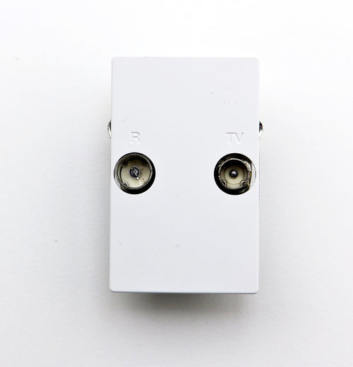 LK Fuga Antenne slutdåse<br>Triax TD 260A LK Fuga Antenne slutdåse<br>Triax TD 260A