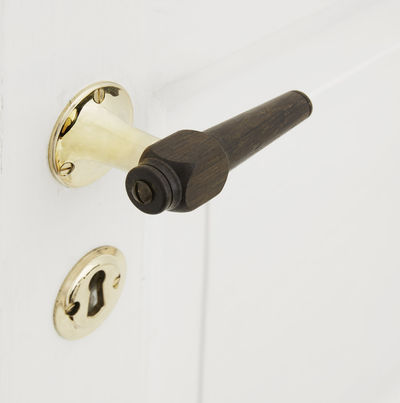 Trægreb til gammel dør - spidsgreb i røget eg