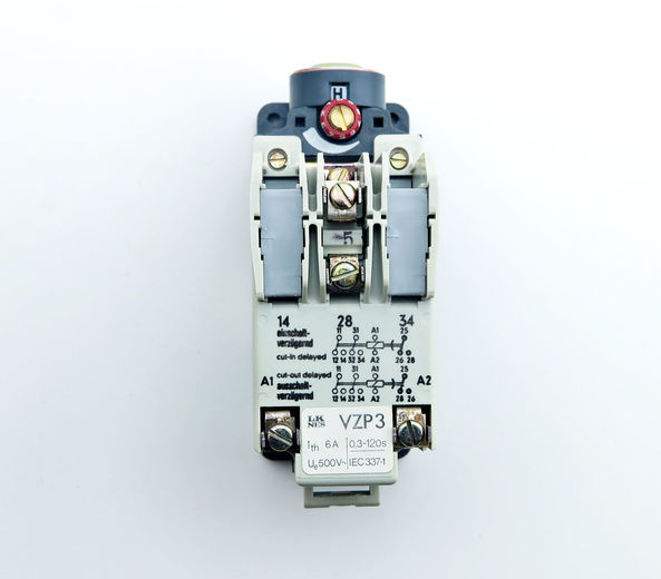 LK kontaktor 3-pol m/timer - NY!! LK kontaktor 3-pol m/timer - NY!!