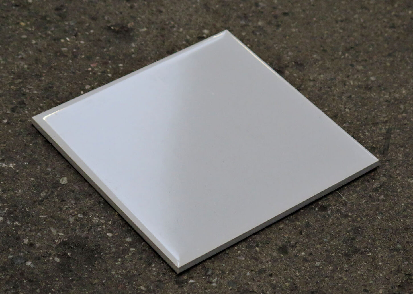 Vægflise fra Johnson, Misty Grey 15,2x15,2cm