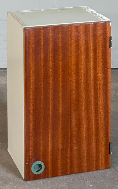 Tectum overskab 40 cm.