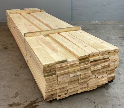 Ovntørret kantskåret fyr 32x150 mm 531 lbm.