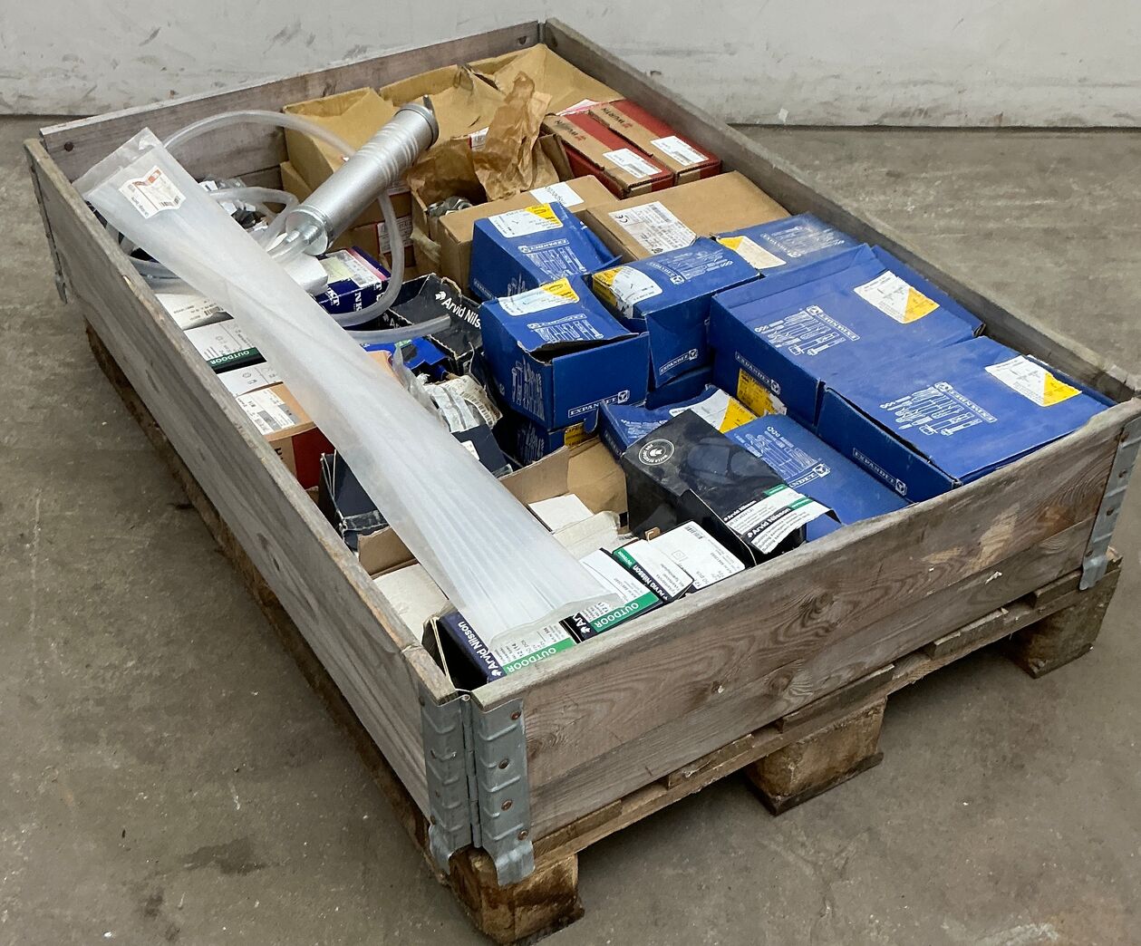 Bolte, Møtrikker og Skiver