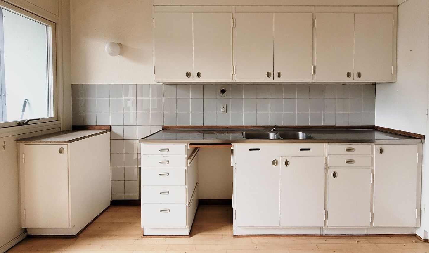 Malet komplet 60'er køkken