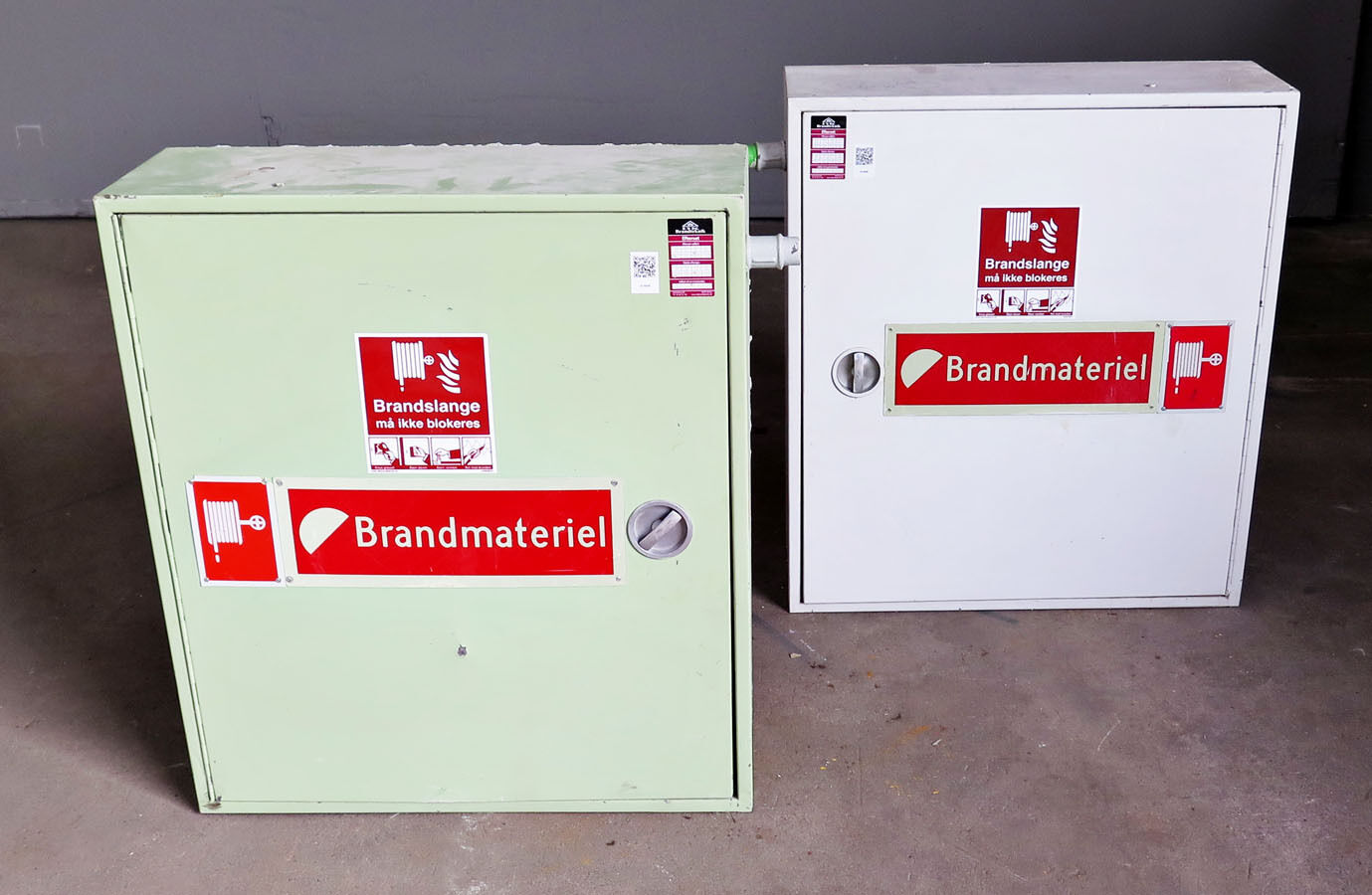 Brandskab i forskellige farver Brandskab i forskellige farver