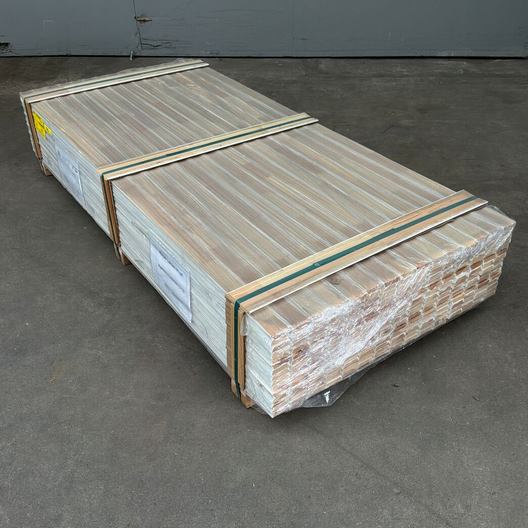 225 stk samlet parti hvide  indfatninger 21x68x2250 mm
