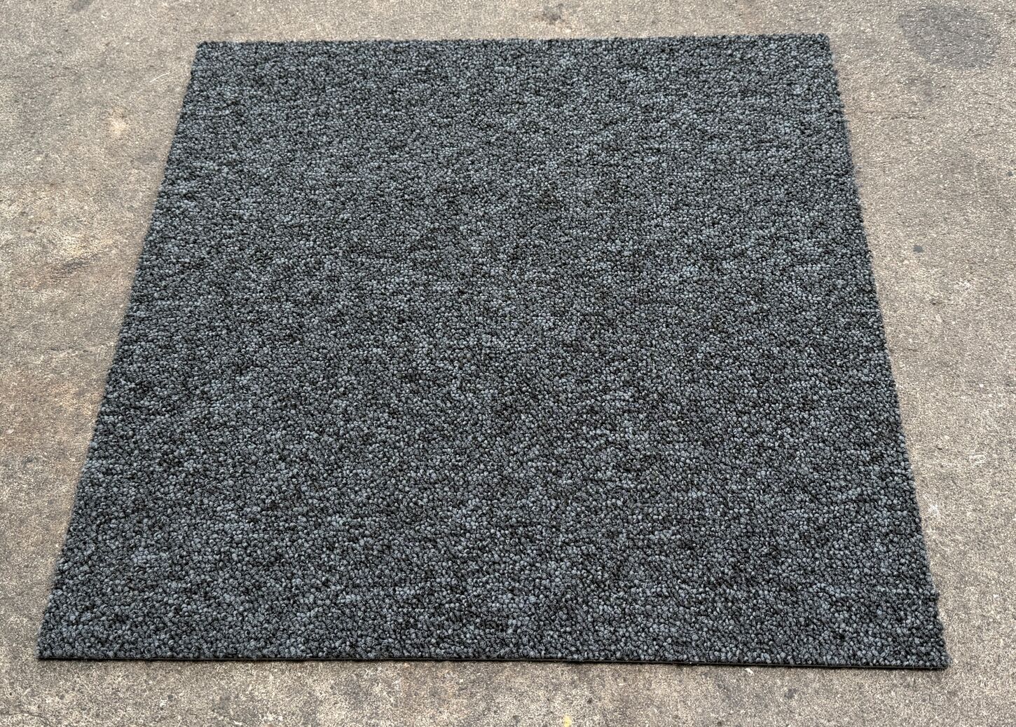 Antracitgrå Tecsom Tæppefliser 50x50 cm