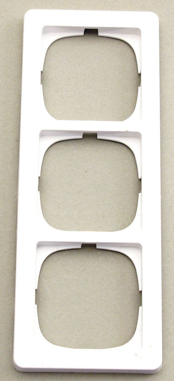 LK Fuga Ramme 63 mm 3-modul - BRUGT!!